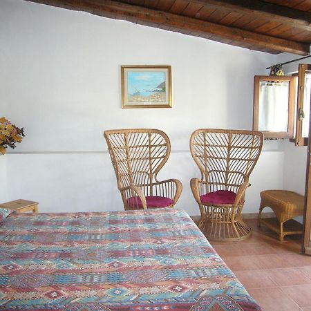 Su Trabi B&B Fluminimaggiore Εξωτερικό φωτογραφία