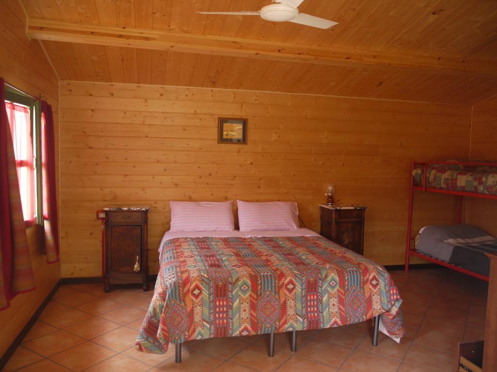 Su Trabi B&B Fluminimaggiore Δωμάτιο φωτογραφία